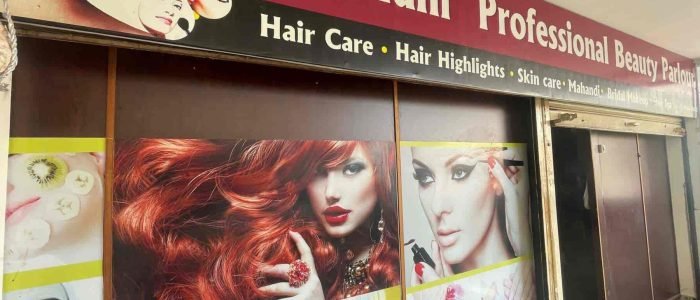 mahi professional beauty parlour and makeup artist only for ladies