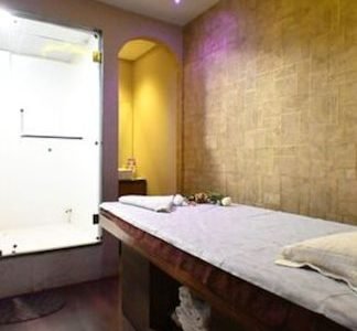 royal spa in goregaon west thai massage deep tissue massage dry massage jacuzzi hammam